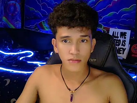 hugekenbigcock (M young) - cum with me