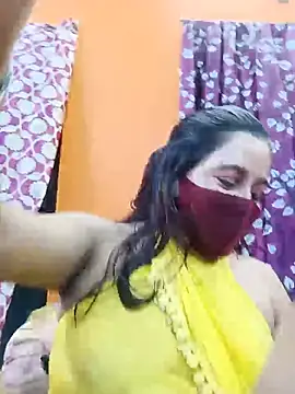 Hotpuja25 webcam