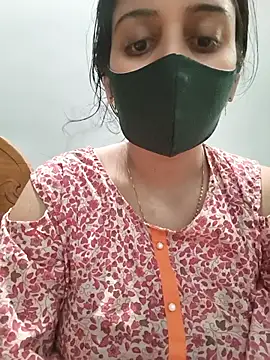 Tamil_shalini live cam on StripChat
