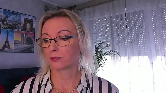 vanessa_chat live cam on StripChat