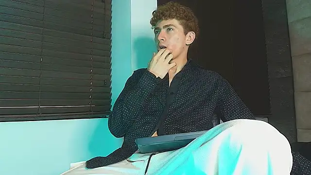 Tyler_Mcrey live cam preview