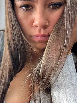 LIZ-06_ live cam on StripChat