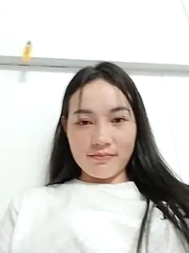 Silver-moon01 live cam on StripChat