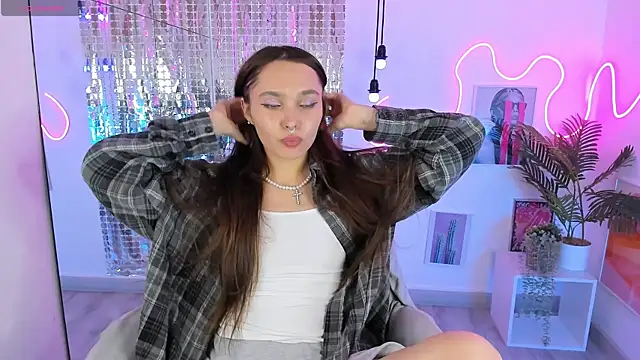 ChloeSunny webcam