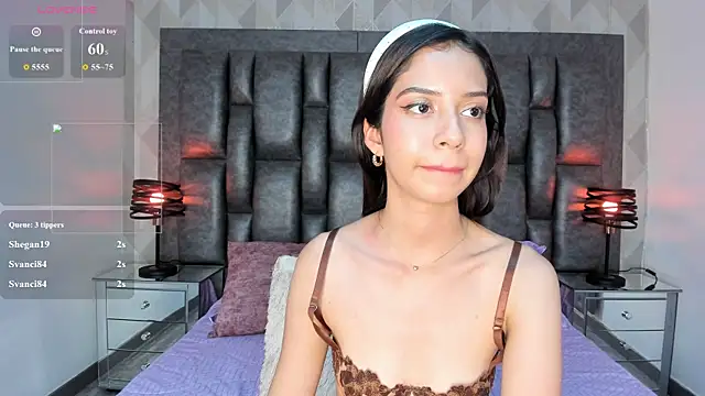 AriRose webcam