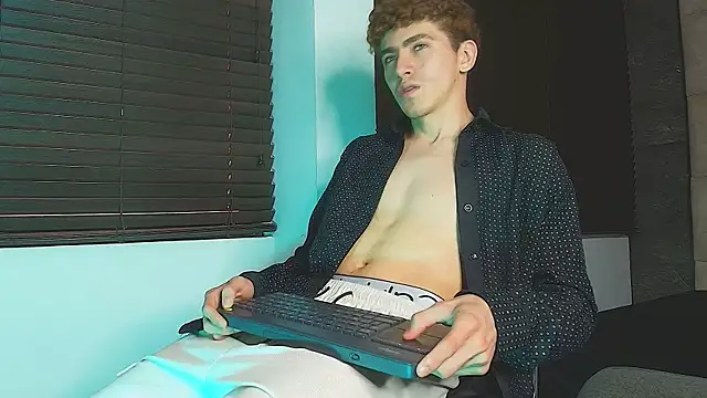 Tyler_Mcrey webcam