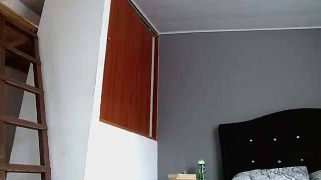 Emilia_1995 webcam