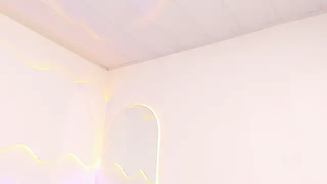 ArohomLester_ webcam