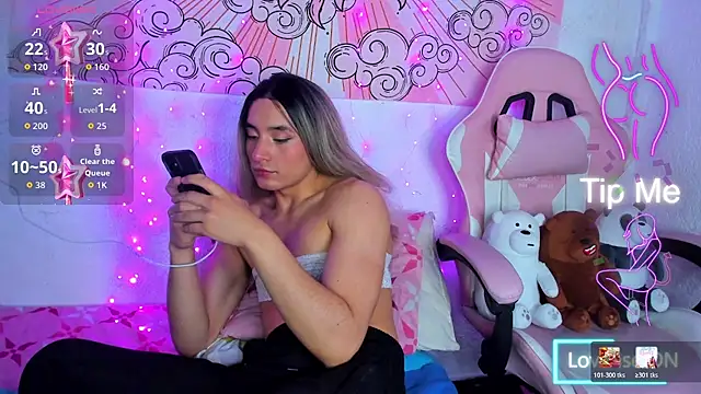 brihanna_cooper live cam on StripChat