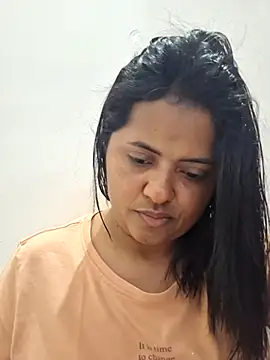 Katrina_Lush webcam