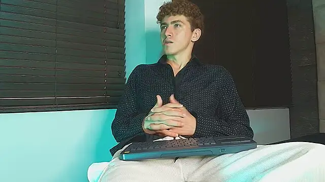 Tyler_Mcrey webcam