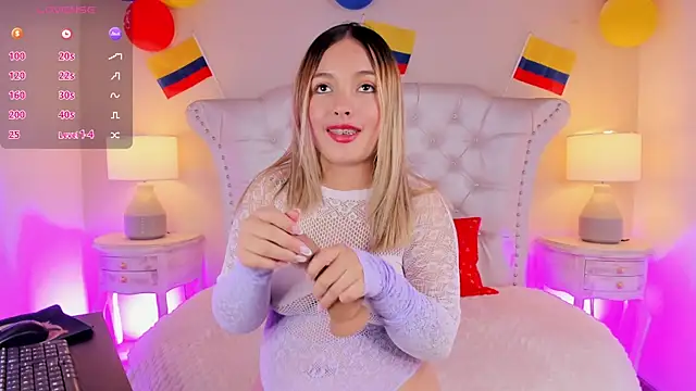 AntonellaMarchetti live cam on StripChat