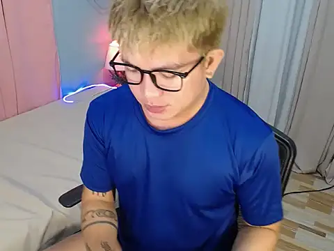 Fuckboii_intown webcam