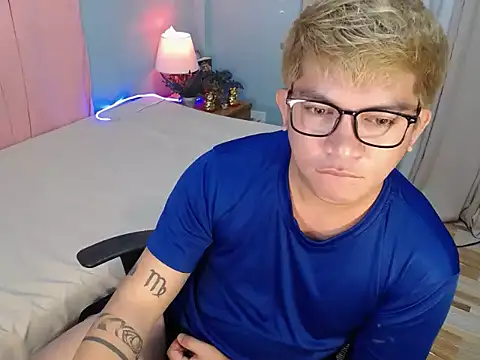 Fuckboii_intown webcam