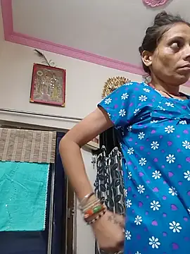 Sexy-Suhani2
