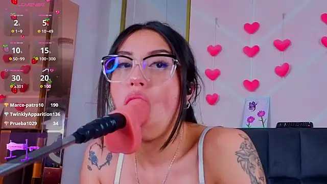 MadyJackson webcam