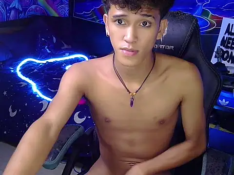 hugekenbigcock (M young) - cum with me