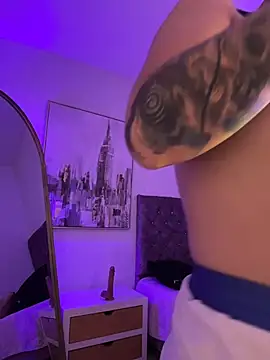 honeymollyx (F young) - SHOW BOOBS WHILE RUB MY PUSSY 🔥