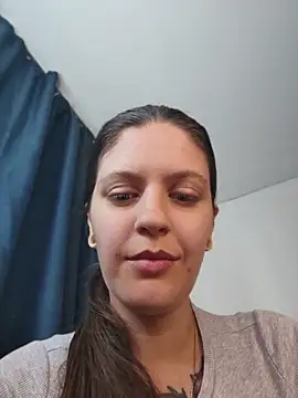 Ann_mikela webcam