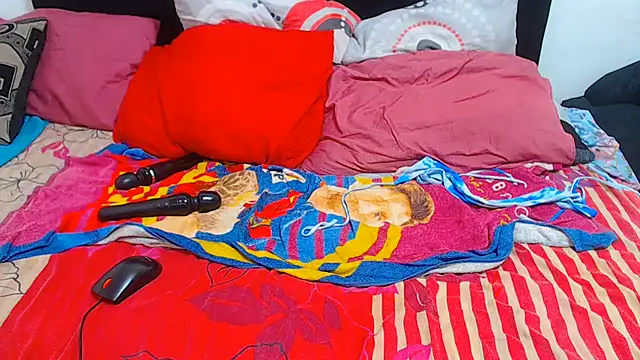 LaicyBrown76 webcam