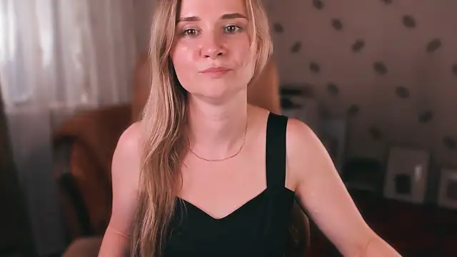 MiaSparkes webcam