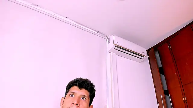 Lucas_Dream webcam