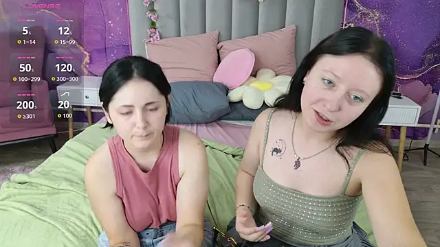 RuthHalll webcam