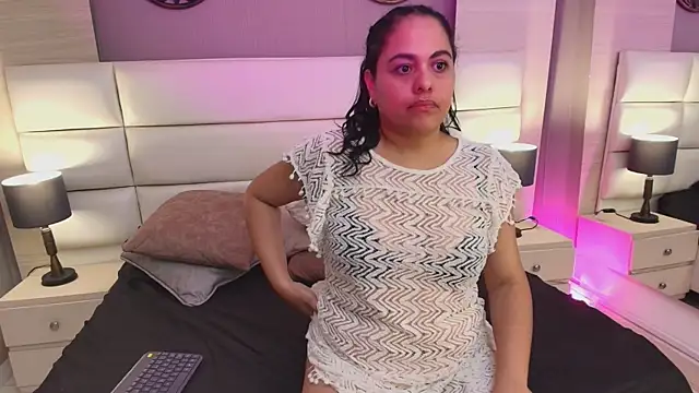 MariaBelenX webcam