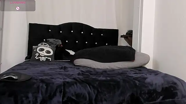Amy_Aloqua webcam