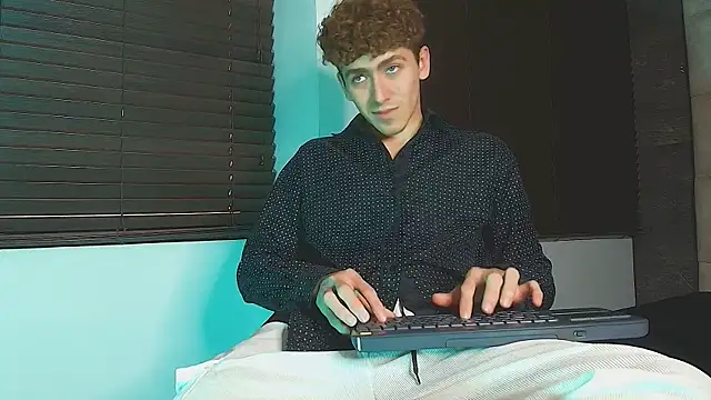 Tyler_Mcrey webcam