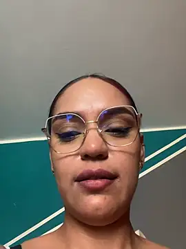 Sara-77 webcam