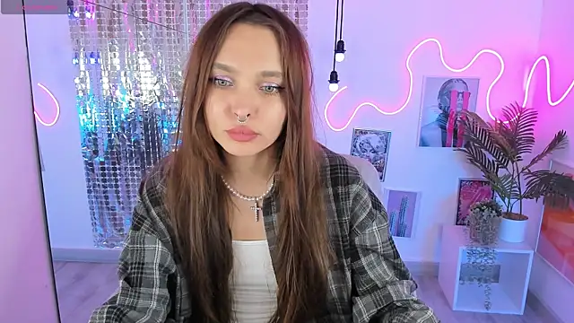 ChloeSunny webcam