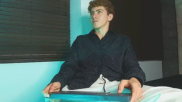 Tyler_Mcrey webcam