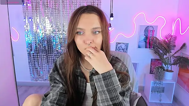 ChloeSunny webcam