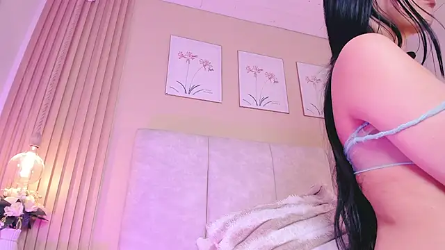 cherlyn_1 live cam on StripChat
