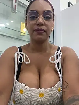 Sara-77 webcam
