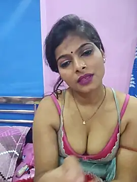 SUZY_QUEEN01 live webcam