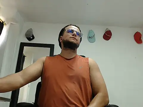 cloudsxxx live cam on StripChat