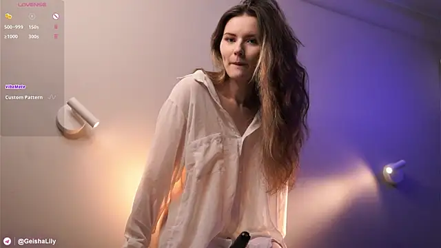 LoraDevon live cam on StripChat