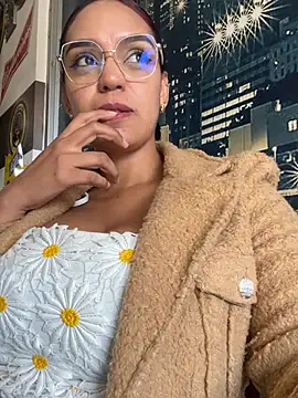 Sara-77 webcam