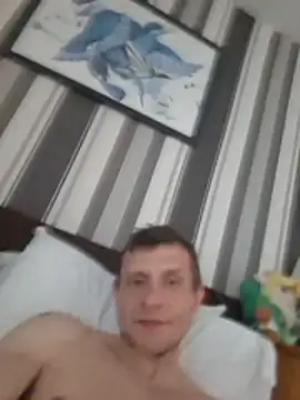 BigDmasked webcam