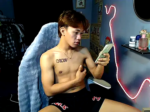 naughtyboyloy_0 live sex cam