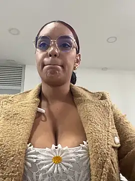 Sara-77 webcam