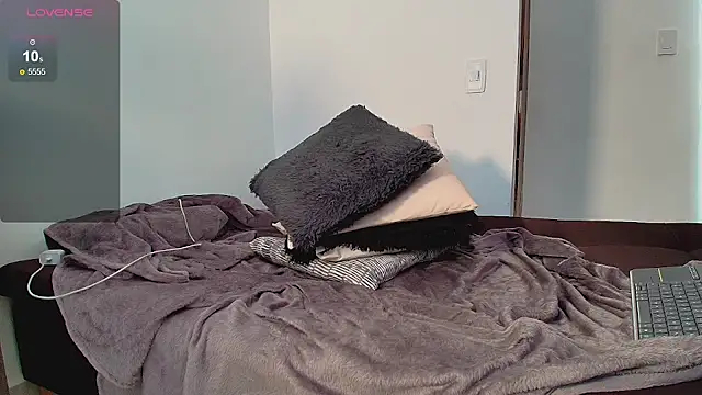 Lucio__Fox webcam