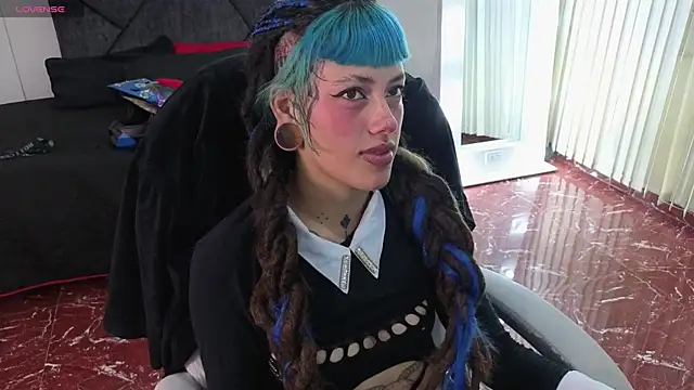 _sharlotte777 webcam
