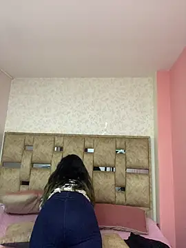 sophia_pink17 live cam on StripChat