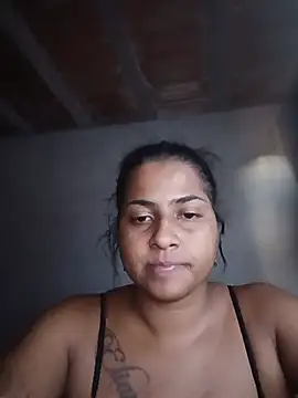 Giselabrunette25 webcam