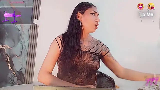 khiara_moretti webcam