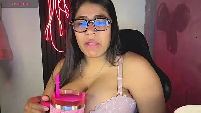 Rubi_boobs_