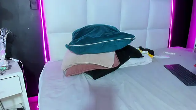 Gigi_duran webcam